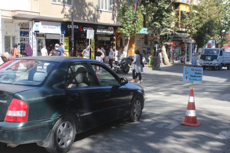 ‘öncelik Hayatın, Öncelik Yayanın’ Uygulaması Yapıldı