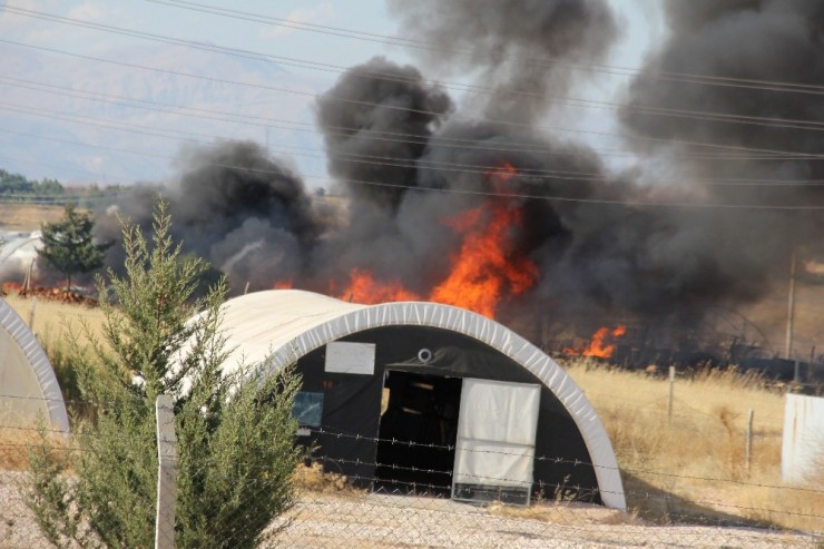 Adıyaman Çadır Kentteki Yangın Söndürüldü