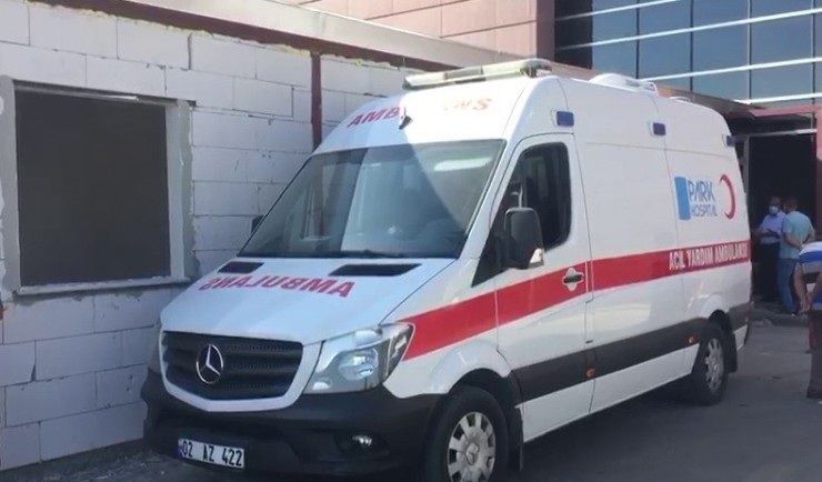 Özel Hastaneye Ait Ambulans Az Daha Patlıyordu