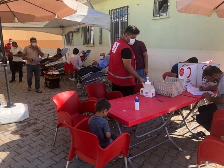 Kuyulu Köyündeki Kan Bağışına Yoğun İlgi