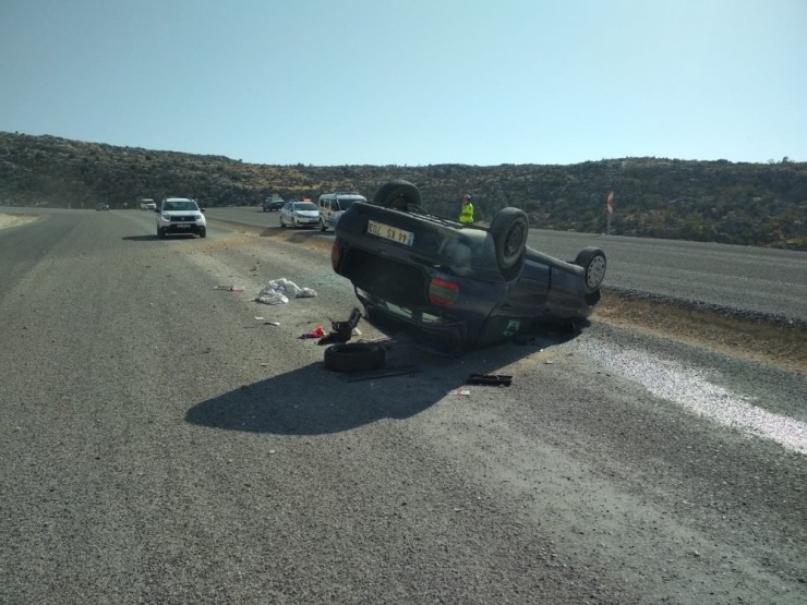 Adıyaman’da Otomobil Takla Attı: 3 Yaralı