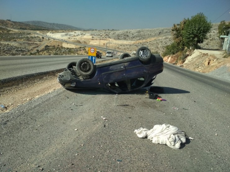 Adıyaman’da Otomobil Takla Attı: 3 Yaralı