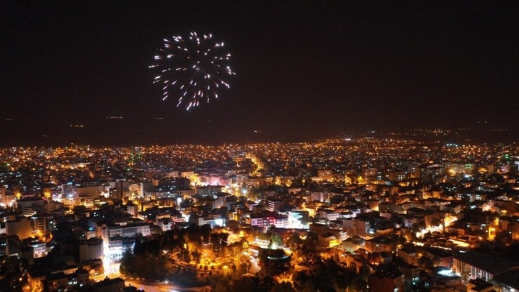 Cumhuriyet Bayramı Pandemi Kurallarına Uygun Kutlandı