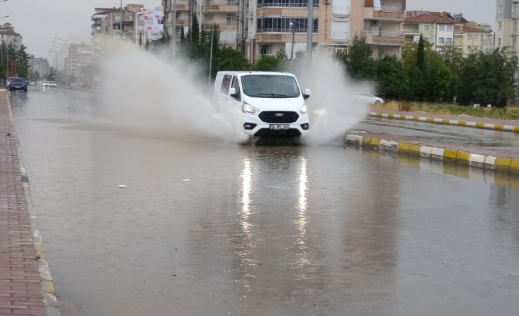 Adıyaman’da Yağmur Su Baskınlarına Neden Oldu