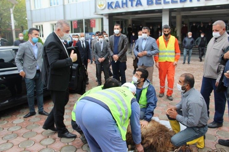 Korona Tedavisi Tamamlanan Başkan Turanlı Görevine Başladı