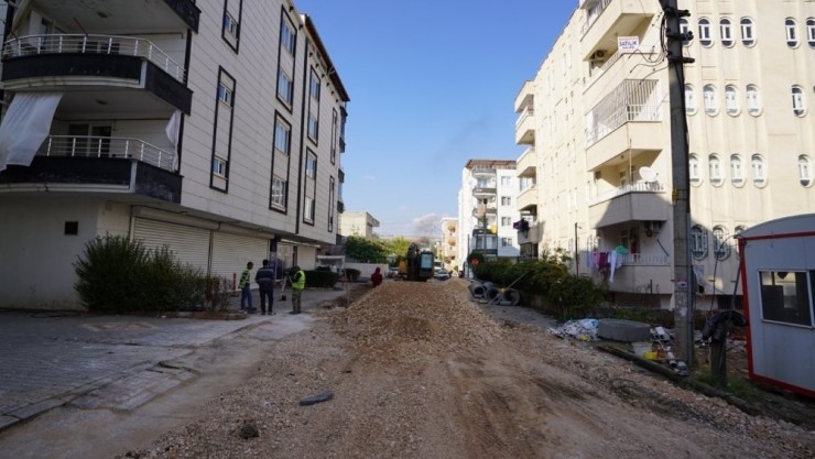 Barbaros Hayrettin Mahallesinin De Altyapısı Yenileniyor
