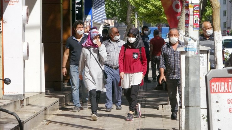 Adıyaman’da Sigara İçilmeyecek Açık Alanlar Belirlendi