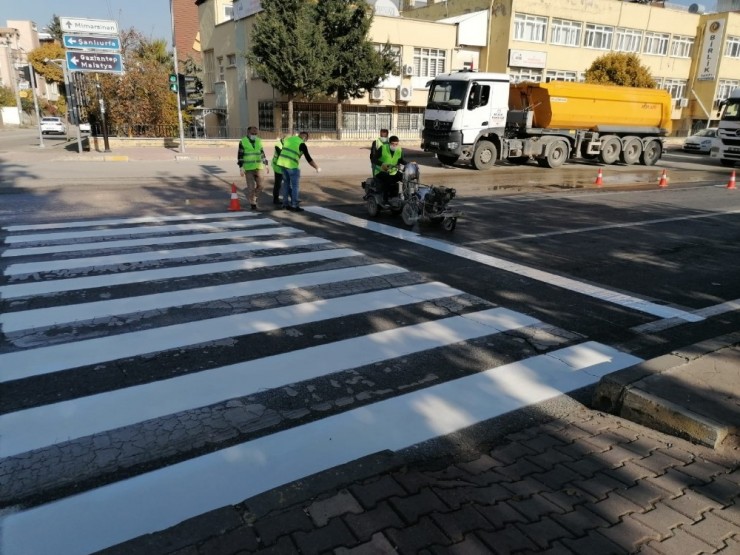 Yaya Geçit Çizgileri Yenilendi