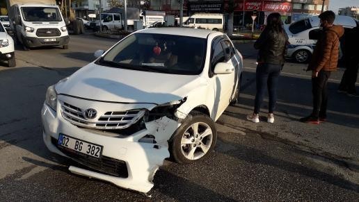 Adıyaman’da Kaza Yapan Polisler Yaralandı