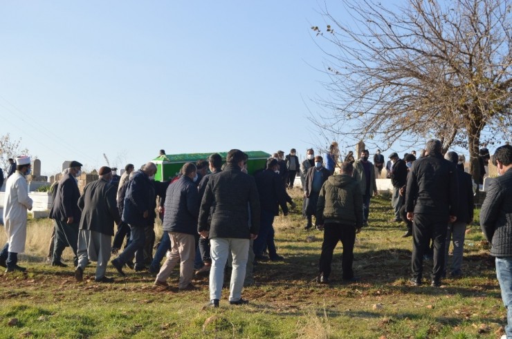 Hastane Yangınında Hayatını Kaybeden Hamo Aslan Son Yolculuğuna Uğurlandı