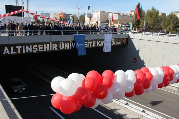 Bakan Karaismailoğlu: “dağları Tünellerle Deliyor, Nehirleri Köprülerle Aşıyoruz”