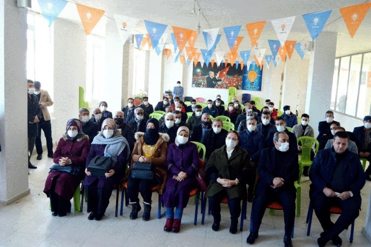 Milletvekili Toprak Besni İlçesinde Yatırımları İnceledi