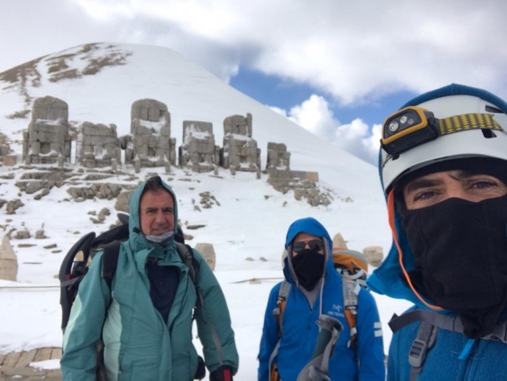 Dağcılar Nemrut Dağı Zirvesine Çıktı