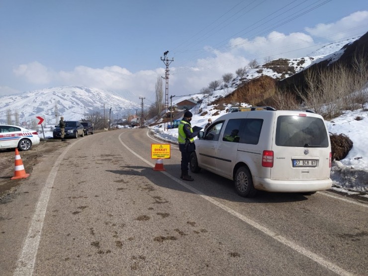 Balıkburnu’na Giriş Çıkışlara Jandarma İzin Vermiyor