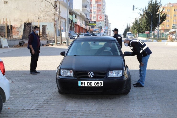 Kahta’da Sokağa Çıkma Yasağı 26 Noktada Denetleniyor