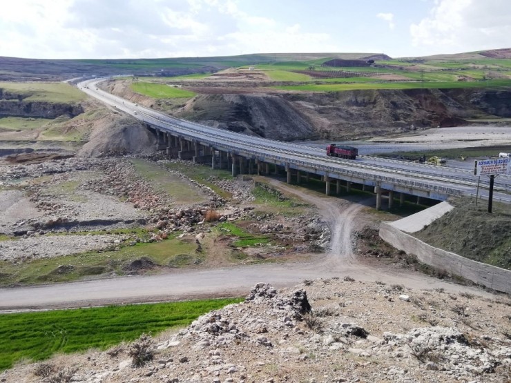 Göksu Köprüsü Yıkılıp Yerine Yenisi Yapılacak