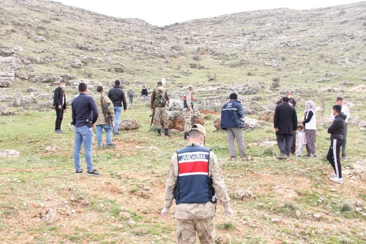 Dağ Başında Erkek Cesedi Bulundu