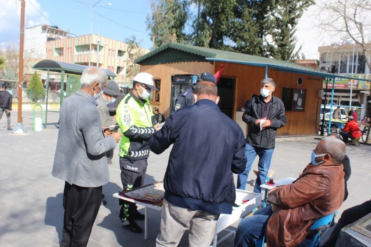 Polislerden Broşürlü Korona Virüs Uyarısı