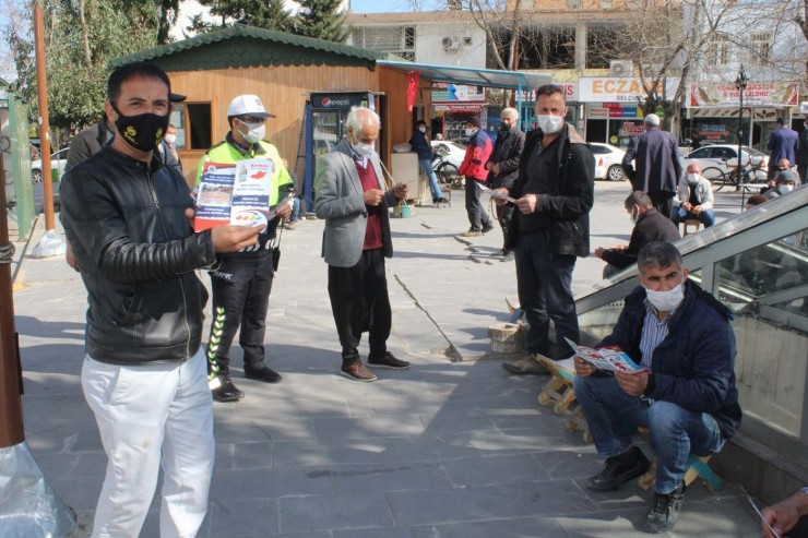 Polislerden Broşürlü Korona Virüs Uyarısı