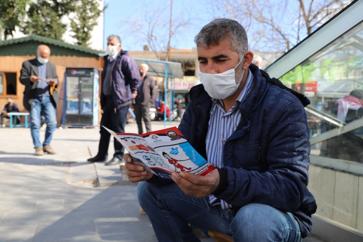 Polislerden Broşürlü Korona Virüs Uyarısı