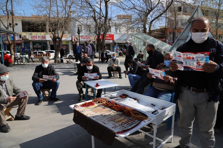 Polislerden Broşürlü Korona Virüs Uyarısı