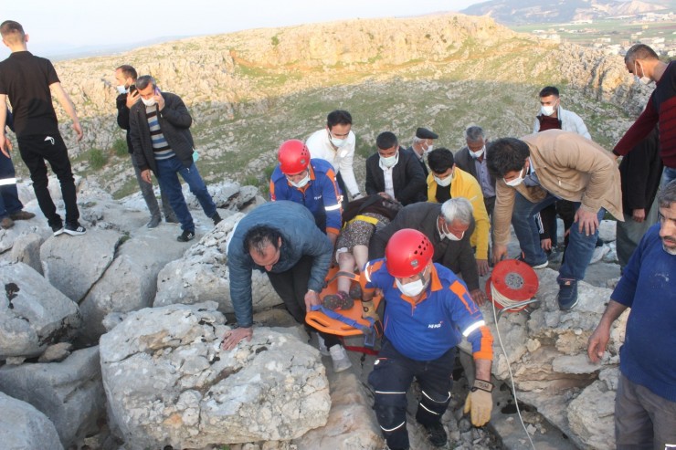 Kayıp Kadın Kayalıklar Arasında Sıkışmış Halde Bulundu