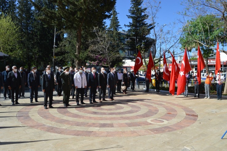 Besni’de 23 Nisan Düzenlenen Törenle Kutlandı