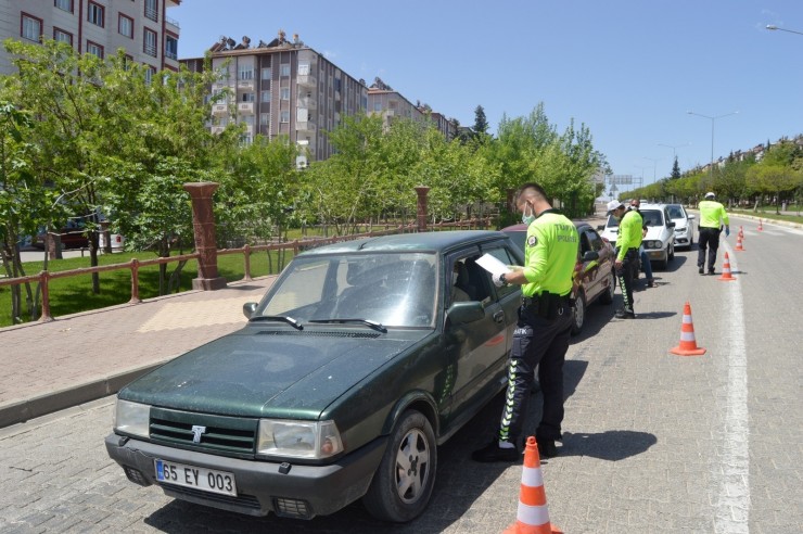 Besni’de Tam Kapanma Başladı