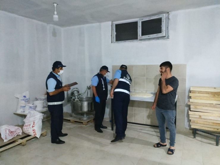 Kahta’da Zabıta Ekipleri Sahur Öncesi Fırınları Denetledi