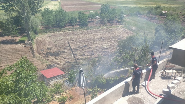 Gölbaşı’nda Piknik Ateşi Yangına Neden Oldu