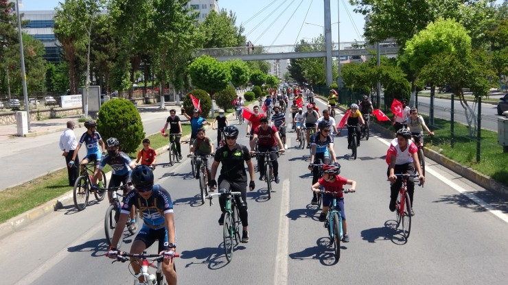 19 Mayıs’ta Bisiklet Turu Düzenlendi