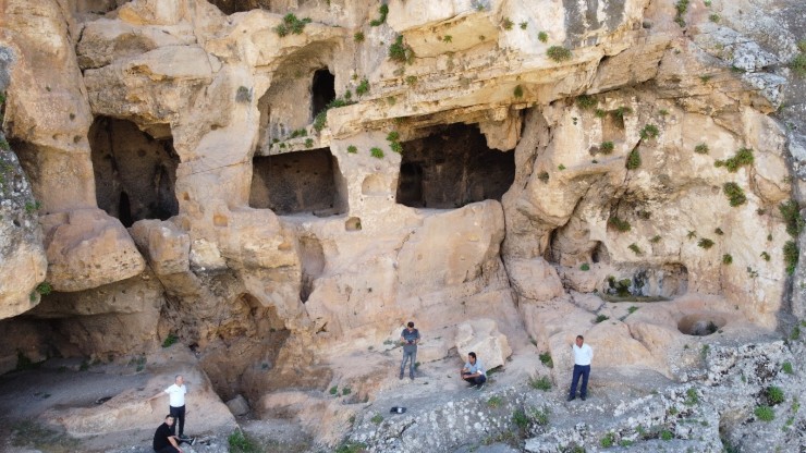 Dört Katlı Demirkale Mağarası Turizme Kazandırılmayı Bekliyor