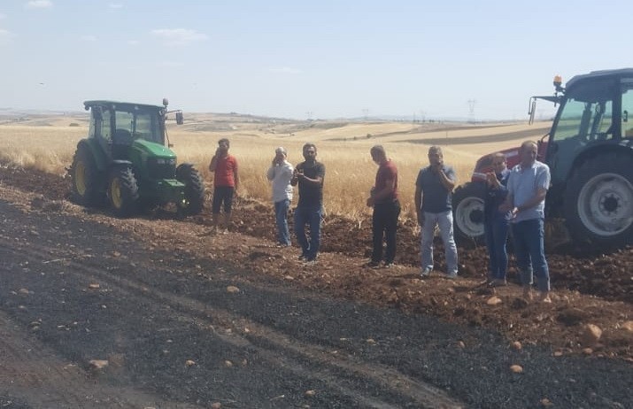 Buğday Ve Arpa Tarlalarında Korkutan Yangın