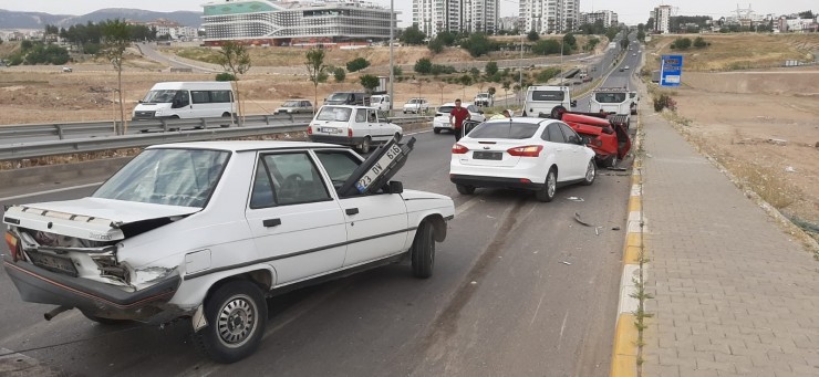 Adıyaman’da Zincirleme Kaza