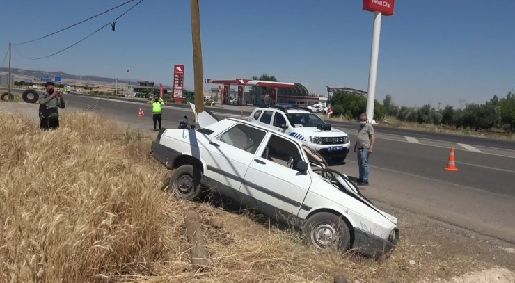 Adıyaman’da İki Otomobil Çarpıştı: 8 Yaralı