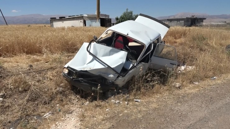 Adıyaman’da İki Otomobil Çarpıştı: 8 Yaralı