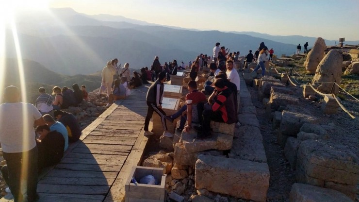 Nemrut Dağı’na Turist Akını