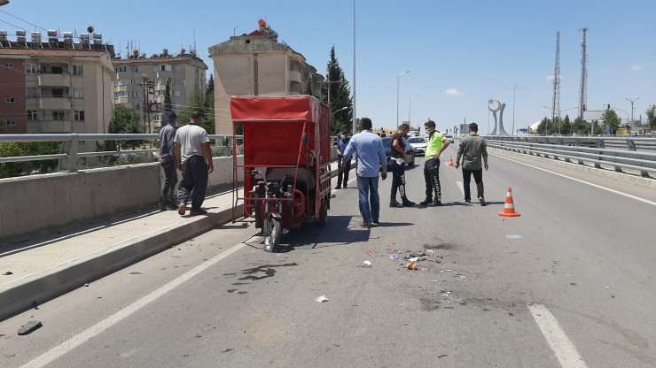 Hurda Toplayıcıları Birbirine Saldırdı: 3 Yaralı