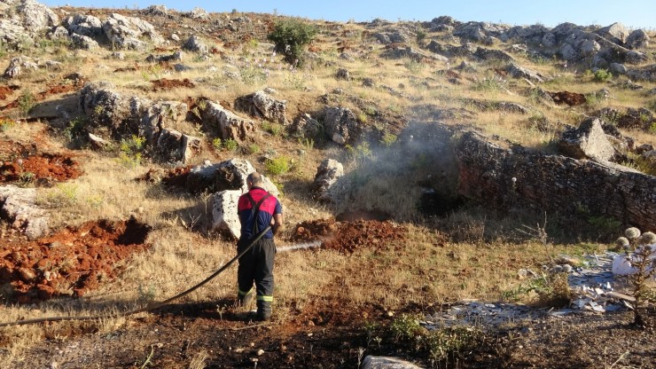 Orman Yangınına İlk Müdahale Gazeteciler İle Vatandaşlardan Geldi