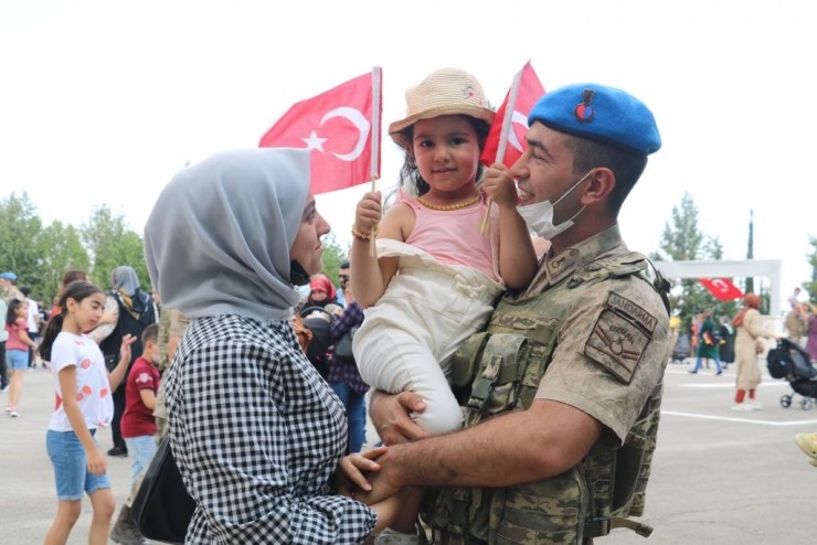 Adıyaman Jandarma Özel Harekat Timleri El-bab’tan Döndü