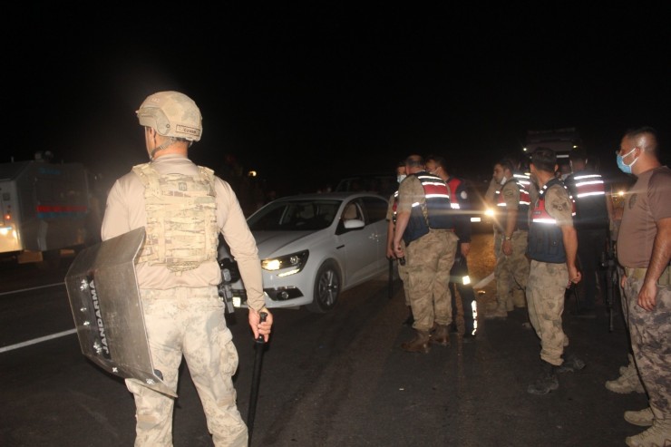 Adıyaman’da Kapalı Olan Yol 12 Saat Sonra Açıldı