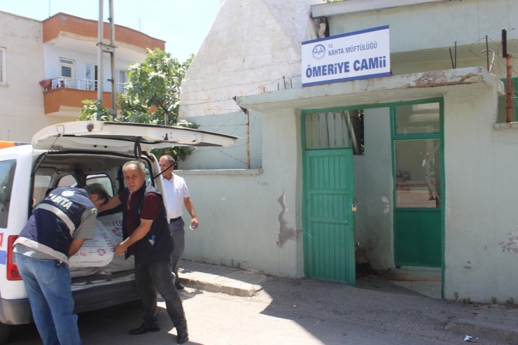 Kahta Belediyesi Camilere Kurbanlık Atık Poşeti Dağıttı