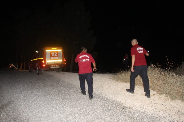 Yangınlara Karşı Ekipler Gece Gündüz Demeden Görev Başında