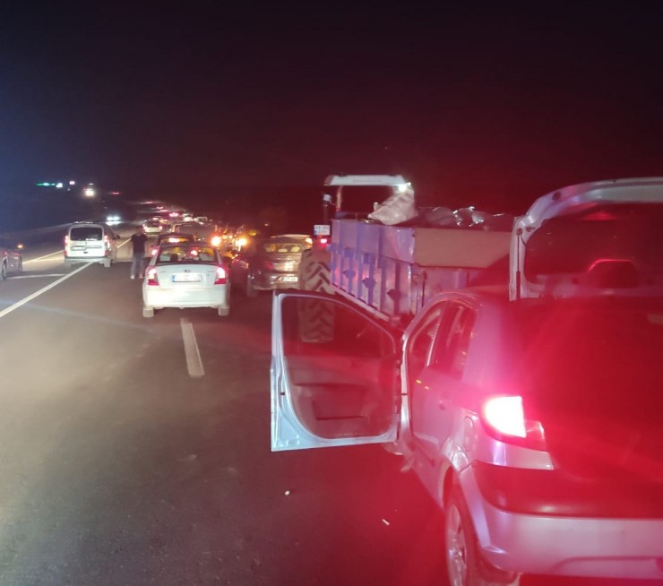 Adıyaman’da Zincirleme Trafik Kazası: 8 Yaralı