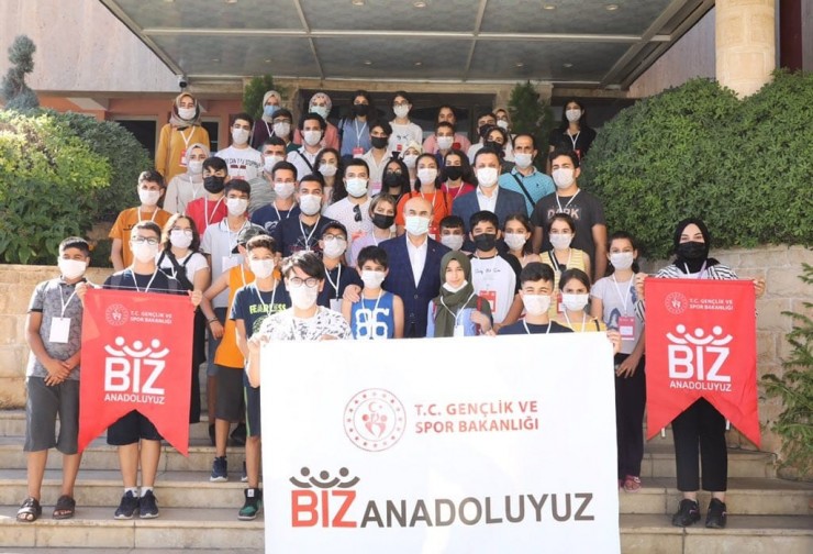 Adıyamanlı Öğrenciler Mardin’in Tarihi Yerlerini Geziyor