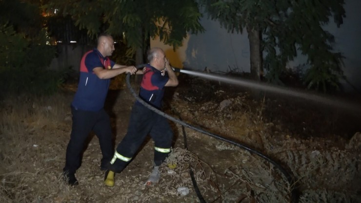 Adıyaman’da Yıldırım Yangına Neden Oldu