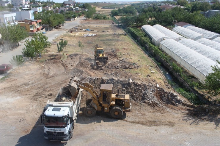 Kanal Boyu Parkı’nın İkinci Etap Çalışmalarına Başlandı