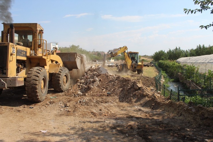 Kanal Boyu Parkı’nın İkinci Etap Çalışmalarına Başlandı