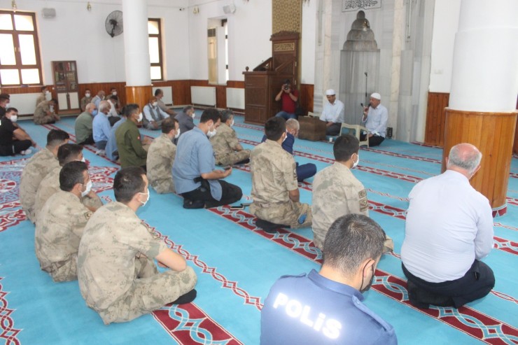 Adıyaman’da Şehit Düşen Jandarma Personelleri Anıldı