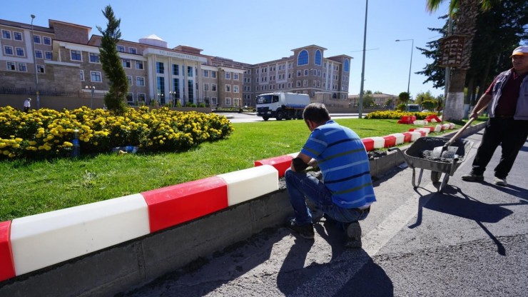 Işıklı Bordürler Şehre Renk Katıyor